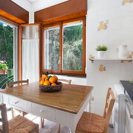 Yourhome - Parco Sereno Apartment Sorrento Buitenkant foto